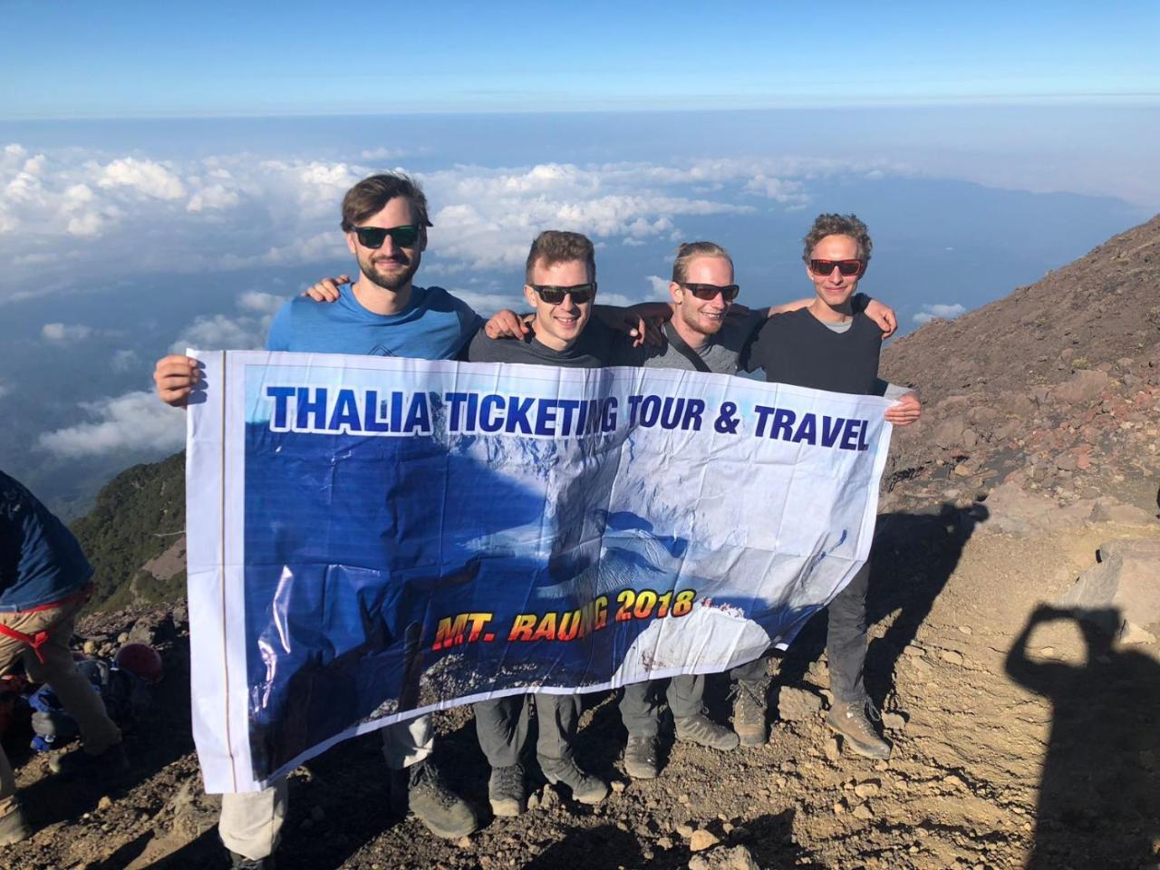 Thalia Homestay & Ijen Bromo Tour Banyuwangi  Esterno foto