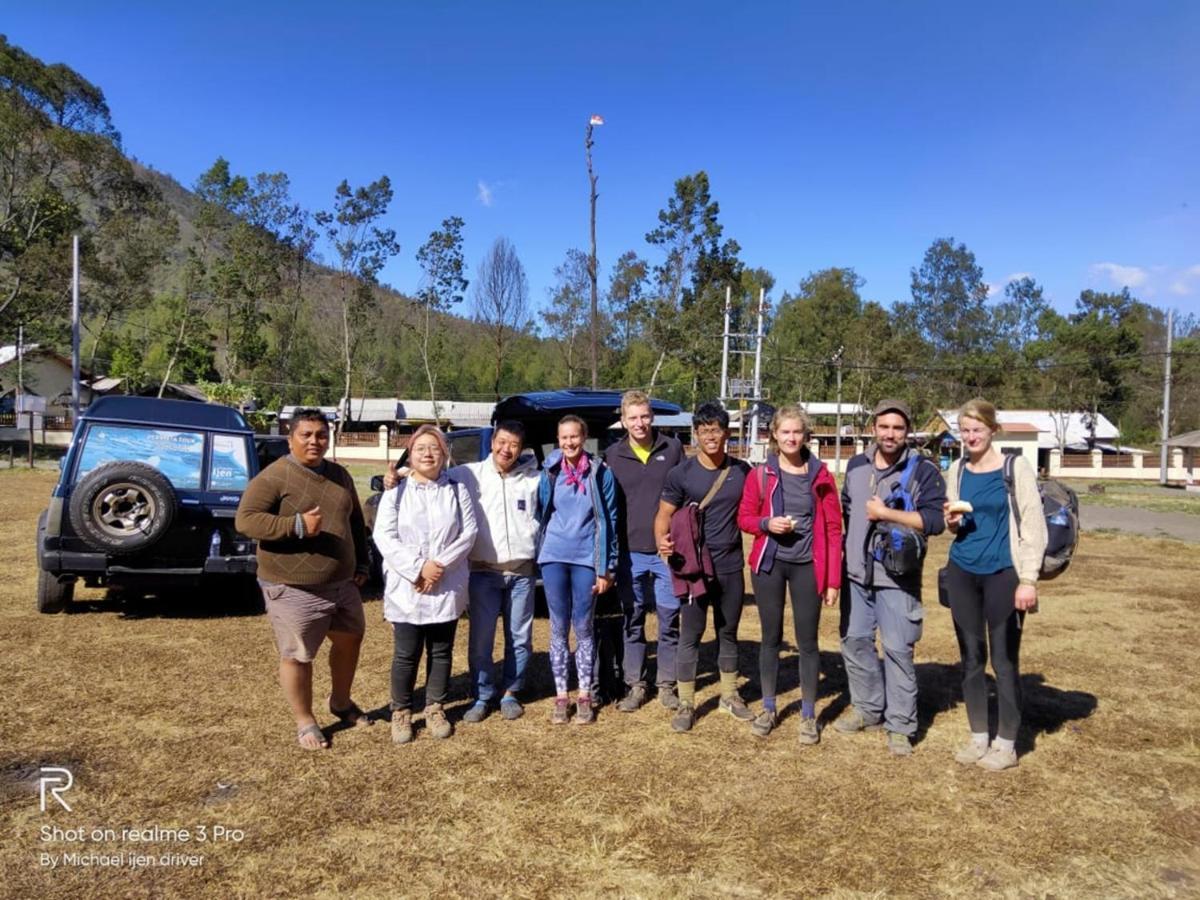 Thalia Homestay & Ijen Bromo Tour Banyuwangi  Esterno foto